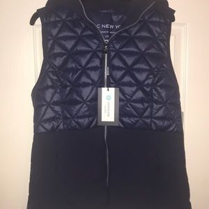 Navy puffer vest Brand New